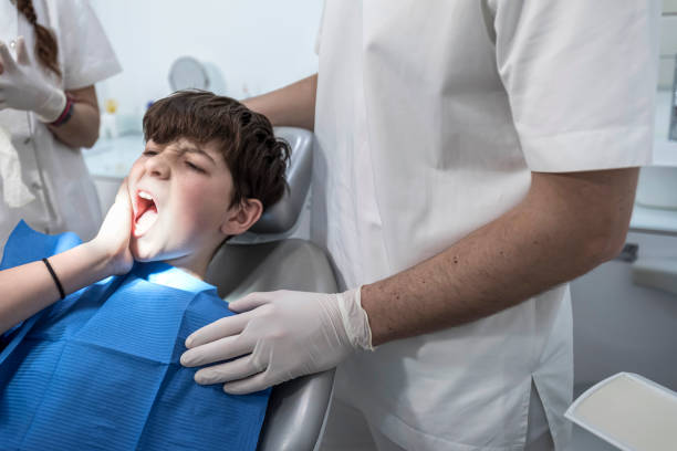 Best Emergency Dental Care for Broken or Chipped Teeth in Stockton, MO